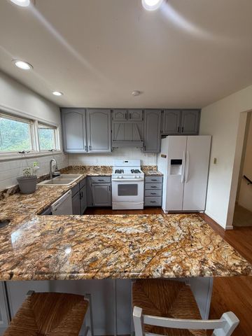 602 GALVESTON RD, Fredericksburg, VA 22405