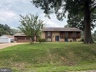 602 GALVESTON RD, Fredericksburg, VA 22405