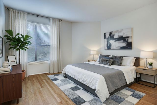 5200 Weslayan Street 112, Houston, TX 77005