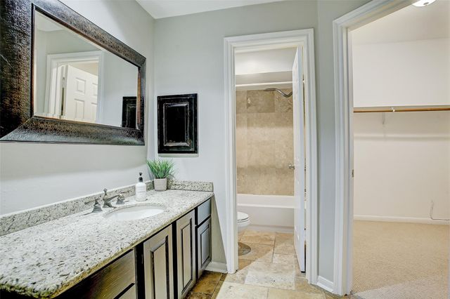 5200 Weslayan Street 112, Houston, TX 77005