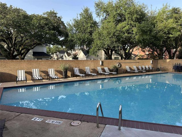 5200 Weslayan Street 112, Houston, TX 77005