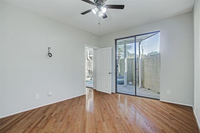 5200 Weslayan Street 112, Houston, TX 77005