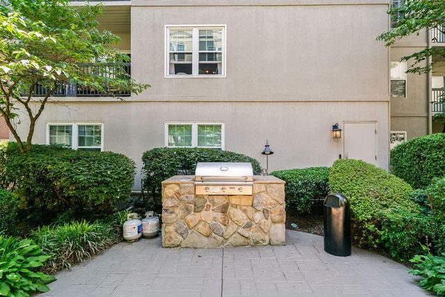 1075 Peachtree Walk NE A419, Atlanta, GA 30309