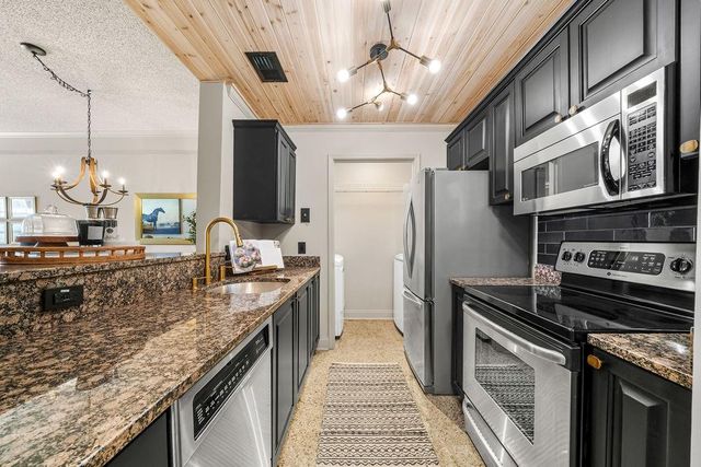 1075 Peachtree Walk NE A419, Atlanta, GA 30309