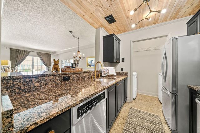 1075 Peachtree Walk NE A419, Atlanta, GA 30309