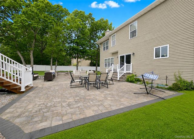 4 Adams Street, Port Jefferson Station, NY 11776