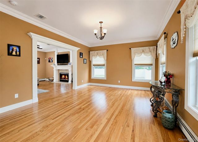 4 Adams Street, Port Jefferson Station, NY 11776