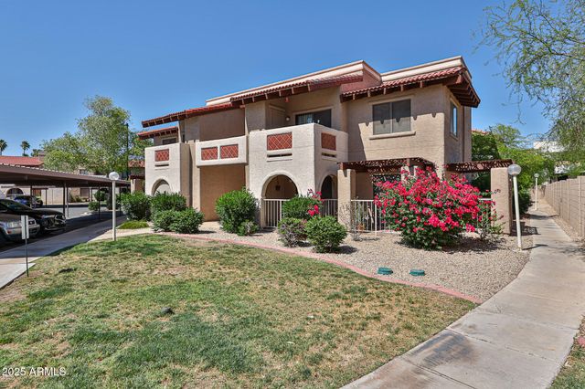 5757 W EUGIE Avenue 2068, Glendale, AZ 85304