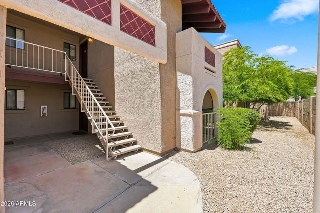 5757 W EUGIE Avenue 2068, Glendale, AZ 85304