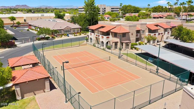 5757 W EUGIE Avenue 2068, Glendale, AZ 85304