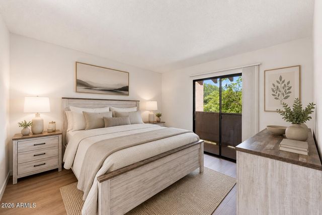 5757 W EUGIE Avenue 2068, Glendale, AZ 85304