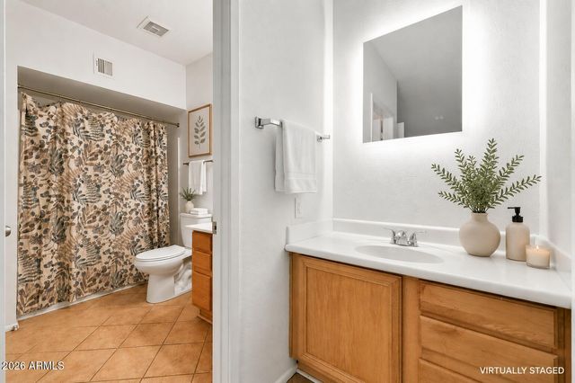5757 W EUGIE Avenue 2068, Glendale, AZ 85304