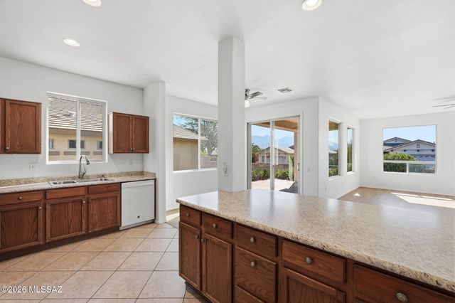 4613 S Pinnacle Peak Drive, Green Valley, AZ 85622