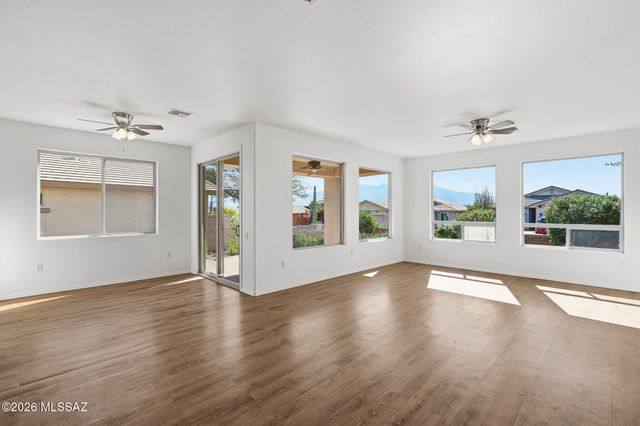 4613 S Pinnacle Peak Drive, Green Valley, AZ 85622