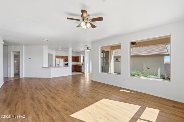 4613 S Pinnacle Peak Drive, Green Valley, AZ 85622