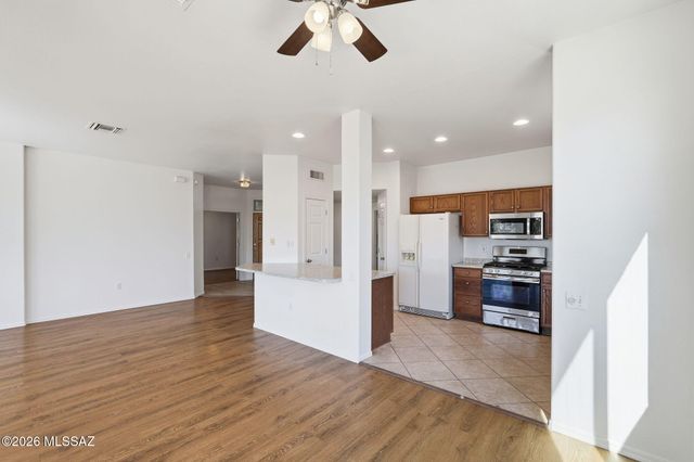 4613 S Pinnacle Peak Drive, Green Valley, AZ 85622