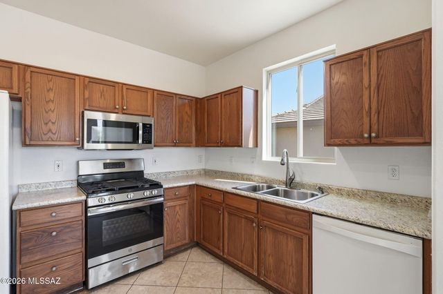 4613 S Pinnacle Peak Drive, Green Valley, AZ 85622