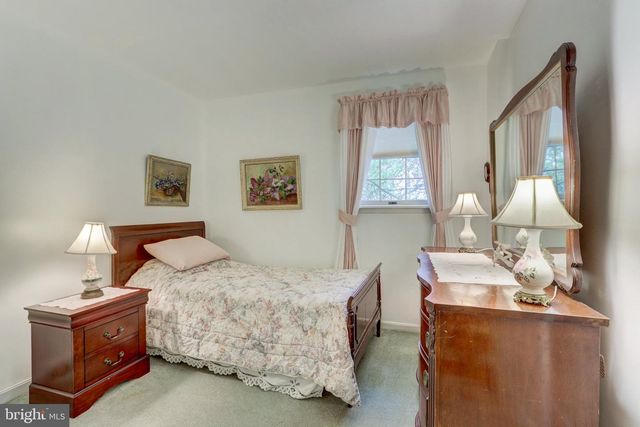 931 CORNELL, Warminster, PA 18974