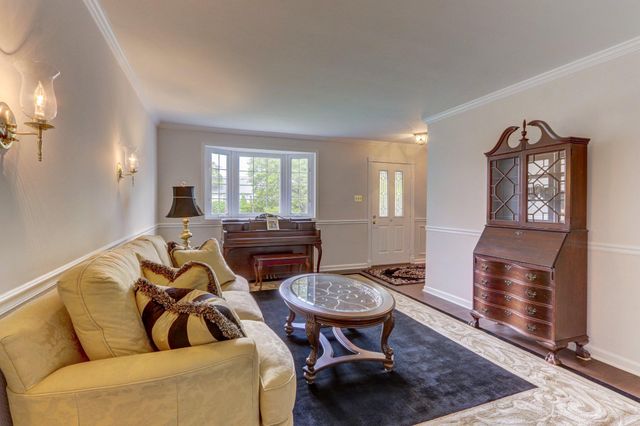 931 CORNELL, Warminster, PA 18974