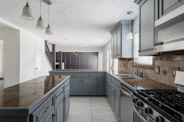 1210 Westgreen Boulevard, Katy, TX 77450