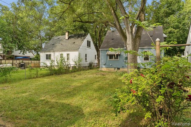 18232 Gaylord, Redford, MI 48240