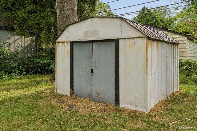 18232 Gaylord, Redford, MI 48240