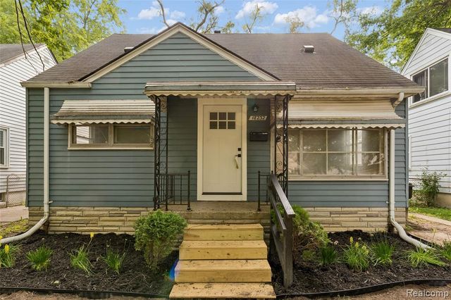 18232 Gaylord, Redford, MI 48240