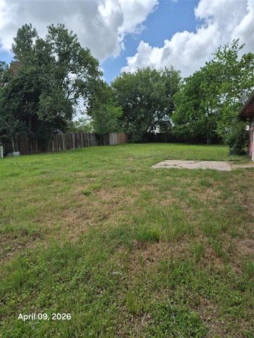 8315 Lone Quail Drive, Houston, TX 77489