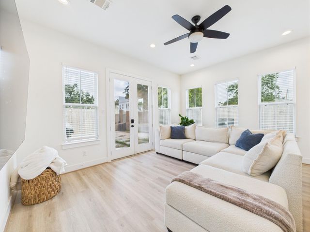 4306 Idaho Street, Houston, TX 77021