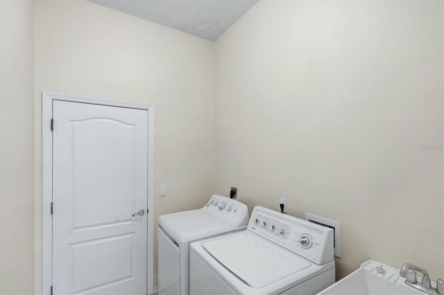 401 MARSH CREEK ROAD, Venice, FL 34292