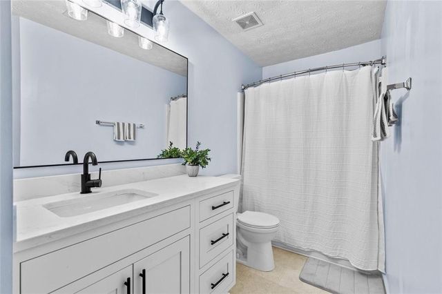 150 Hulan Way NW, Lawrenceville, GA 30044