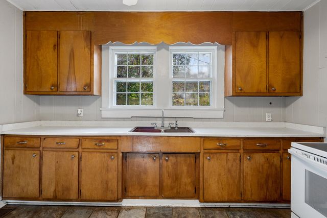 102 Aladdin Street, Greenville, SC 29609