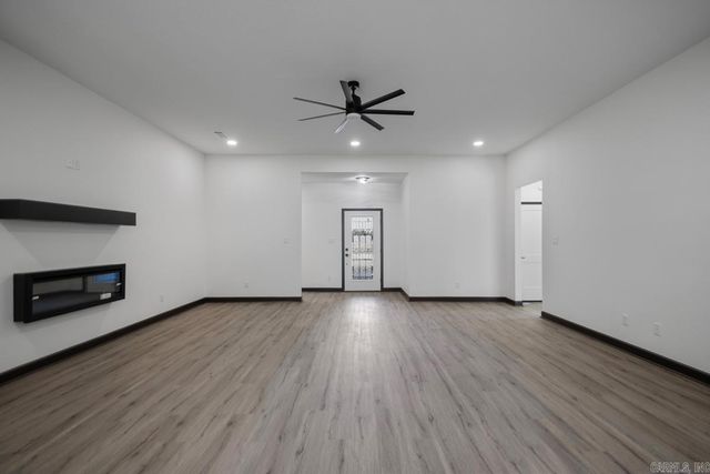 1112 Duke Drive, Bauxite, AR 72011