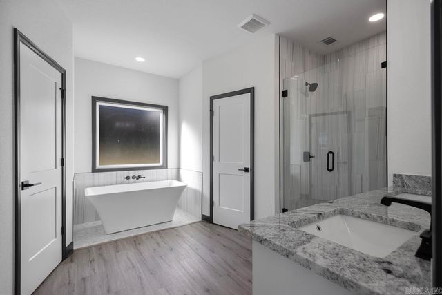 1112 Duke Drive, Bauxite, AR 72011