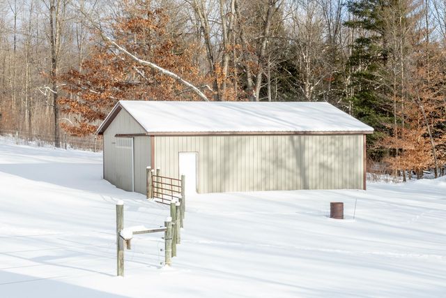 9014 185th Avenue, Stanwood, MI 49346