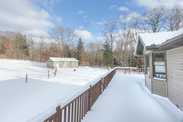 9014 185th Avenue, Stanwood, MI 49346