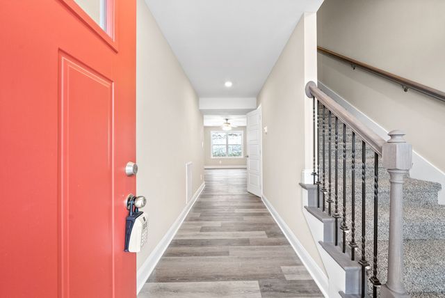 1237 Cardinal Creek Dr, Clarksville, TN 37040