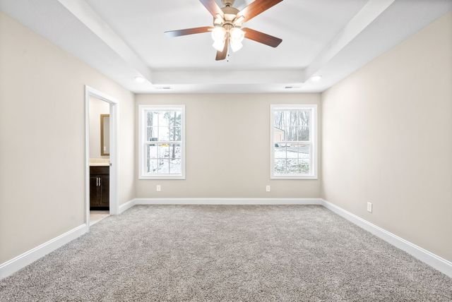 1237 Cardinal Creek Dr, Clarksville, TN 37040