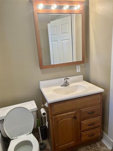5433 BISCHOFF Avenue, St Louis, MO 63110