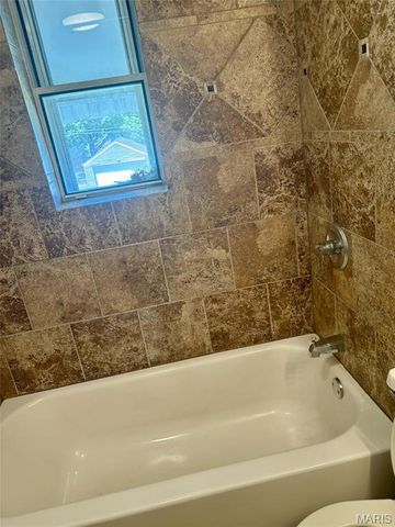 5433 BISCHOFF Avenue, St Louis, MO 63110