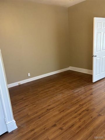 5433 BISCHOFF Avenue, St Louis, MO 63110