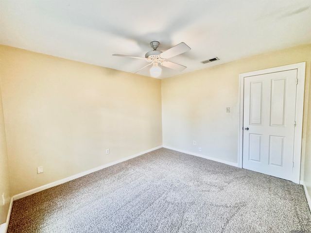 1323 Tamari Dr, Baton Rouge, LA 70815