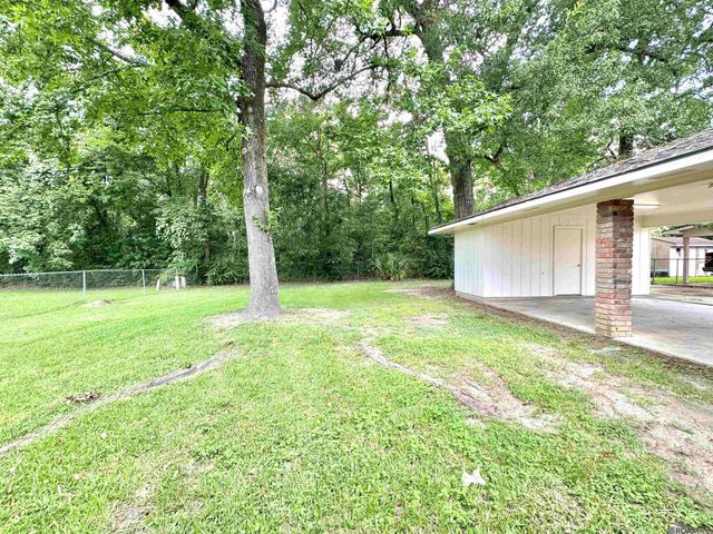 1323 Tamari Dr, Baton Rouge, LA 70815