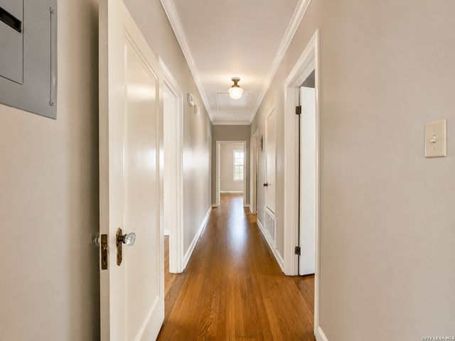 438 Avant, San Antonio, TX 78210