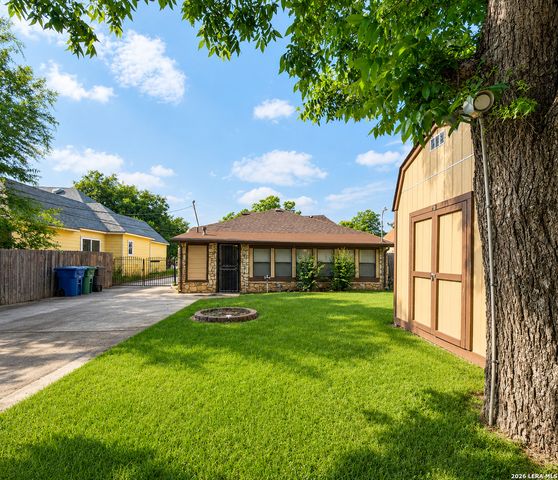 438 Avant, San Antonio, TX 78210