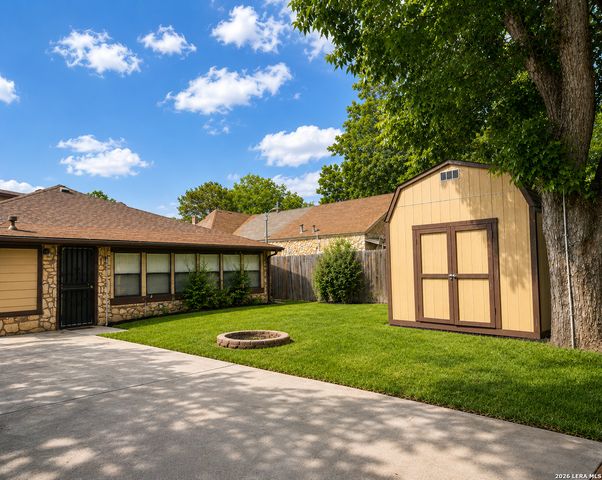 438 Avant, San Antonio, TX 78210