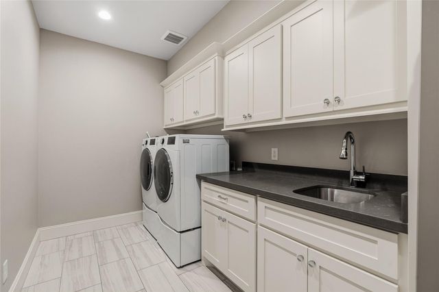75 Huntsmans Horn Circle, The Woodlands, TX 77380