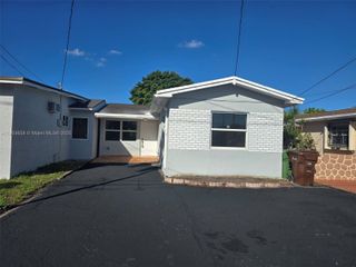 7770 W 8th Ave, Hialeah, FL 33014