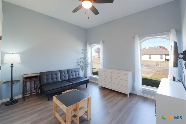 304 Hatter Drive, Moody, TX 76557