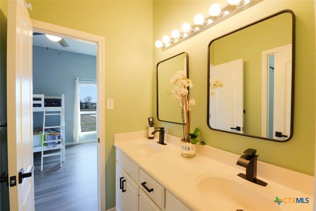 304 Hatter Drive, Moody, TX 76557